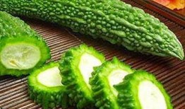 网传黄毛吃瓜,网络热议背后的真相与反思