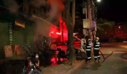 隔岸观火吃瓜人,旁观者的智慧与乐趣