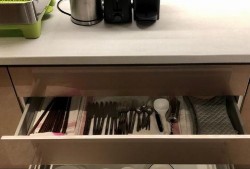 模仿者寝室吃瓜,揭秘校园里的“吃瓜”风云