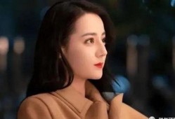 美女吃瓜壁纸,美女吃瓜壁纸，视觉盛宴来袭