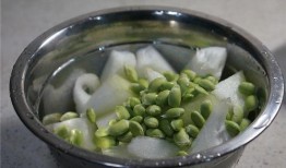 买毛豆吃瓜,夏日美食新体验