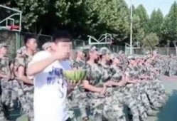 军训学长学姐吃瓜,学长学姐的“吃瓜”往事