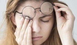 吃瓜擦眼睛视频,新时代的“网红”现象