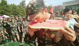 军训吃瓜,揭秘军营里的酸甜苦辣