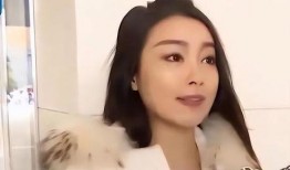 女模特吃瓜,女模特的夏日瓜果风情
