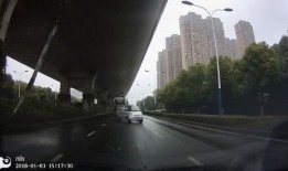 秋名山吃瓜观众,揭秘赛车界的风云变幻