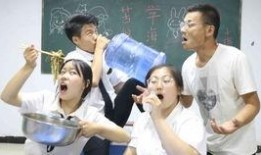 请老师吃瓜,师生共享美食时光