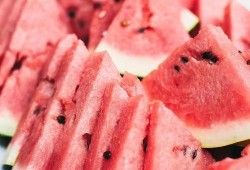 吃瓜图片表示什么,揭秘网络热议背后的真相