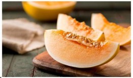 我现在吃哈密瓜有问题吗,哈密瓜食用注意事项与问题解析